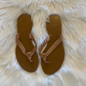 Women Tory Burch sandals  Us size 7